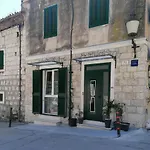 Apartment 1 *