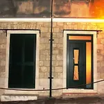 1 Apartment